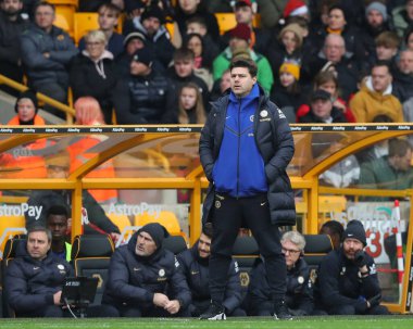 Mauricio Pochettino 'nun Chelsea teknik direktörü Premier League maçında Wolverhampton Wanderers Chelsea' ye karşı Molineux, Wolverhampton, Birleşik Krallık 'ta 24 Aralık 202' de oynanan maçı izlemektedir.