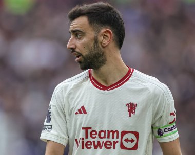 Manchester United 'dan Bruno Fernandes Premier League maçı sırasında West Ham United, Manchester United' a karşı Londra Stadyumu, Londra, Birleşik Krallık, 23 Aralık 202