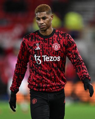 Manchester United takımından Marcus Rashford Premier League maçında Manchester United 'a karşı City Ground, Nottingham, İngiltere' de 30 Aralık 202 'de oynanan maç öncesi ısınma maçında