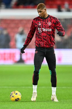 Manchester United takımından Marcus Rashford, 30 Aralık 202 'de İngiltere' nin Nottingham City Ground kentinde oynanan Premier League maçı öncesi ısınma maçında Nottingham Forest Manchester United 'a karşı.
