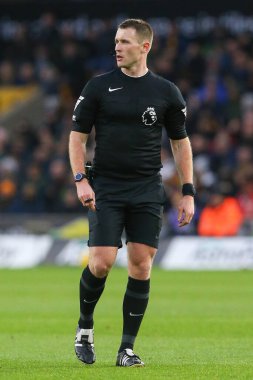 Hakem Thomas Bramall Premier Lig maçı sırasında Wolverhampton Wanderers Everton 'a karşı Molineux, Wolverhampton, Birleşik Krallık, 30 Aralık 202