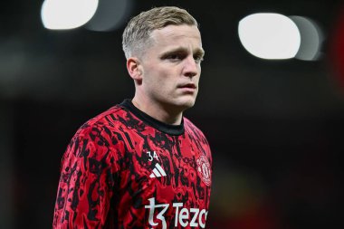 Manchester United takımından Donny van de Beek 30 Aralık 202 'de İngiltere' nin Nottingham City Ground kentinde oynanan Premier League maçı öncesi ısınma maçında Nottingham Forest ile Manchester United karşılaşacak.