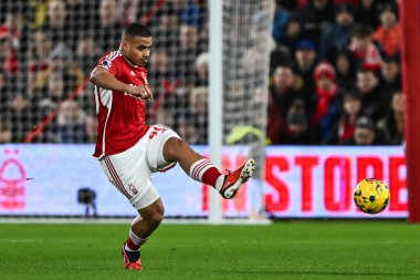 Nottingham Ormanı 'ndan Murillo, İngiltere' nin Nottingham şehrinde 30 Aralık 202 'de oynanan Premier League maçı sırasında Nottingham Forest' a karşı Manchester United maçında topu geçti.