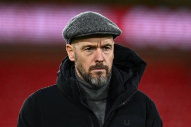 Manchester Unitedarrives 'in 10. Cadılık Yöneticisi Premier Lig karşılaşması öncesinde Nottingham Forest Manchester United' a karşı City Ground, Nottingham, İngiltere, 30 Aralık 202