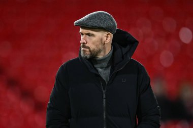 Manchester Unitedarrives 'in 10. Cadılık Yöneticisi Premier Lig karşılaşması öncesinde Nottingham Forest Manchester United' a karşı City Ground, Nottingham, İngiltere, 30 Aralık 202