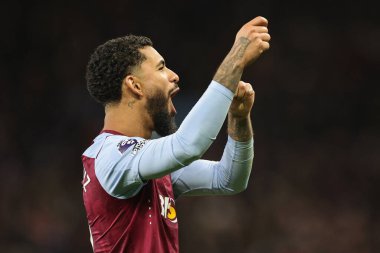 Aston Villa 'dan Douglas Luiz, 30 Aralık 202' de Birmingham, Birmingham 'da oynanan Premier Lig maçı Aston Villa-Burnley maçında 3-2' lik galibiyetini kutluyor.