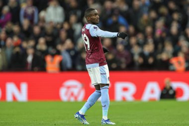 Aston Villa 'dan Moussa Diaby, 30 Aralık 202' de İngiltere 'nin başkenti Birmingham' da oynanan Premier Lig maçında Aston Villa-Burnley maçında golü attıktan sonra 2-1 kazanma hedefini kutluyor.