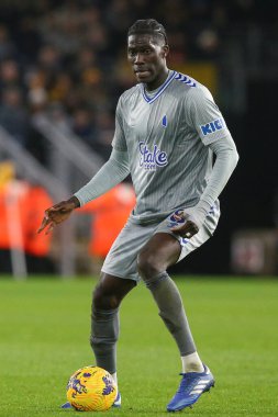 Everton 'dan Amadou Onana Premier Lig maçı sırasında Wolverhampton Wanderers Everton' a karşı Molineux, Wolverhampton, İngiltere, 30 Aralık 202