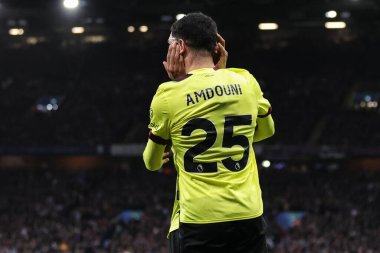 Burnley takımından Zeki Amdouni, 30 Aralık 202 'de Birmingham, Birmingham' da oynanan Premier League maçında Aston Villa-Burnley maçında 1-1 kazanma hedefini kutluyor.