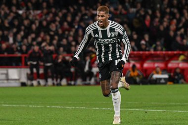Manchester United takımından Marcus Rashford, 30 Aralık 202 'de İngiltere' nin Nottingham şehrinde oynanan Premier League maçı Nottingham Forest 'a karşı Manchester United maçında 1-1' lik galibiyetini kutluyor.