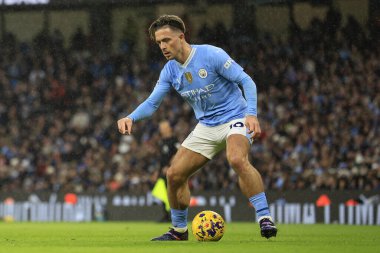 Manchester City 'den Jack Grealish 30 Aralık 202' de Etihad Stadyumu 'nda Manchester City ile Sheffield United arasındaki Premier League maçında topu kontrol ediyor.