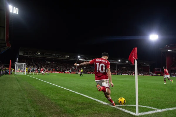 Nottingham Ormanı 'ndan Morgan Gibbs-White, 30 Aralık 202' de İngiltere 'nin Nottingham City Ground kentinde oynanan Premier League maçında Nottingham Forest' a karşı Manchester United maçında yerini aldı.