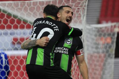 Brighton & Hove Albion takımından Lewis Dunk, 6 Ocak 202 'de İngiltere' nin Bet365 Stadyumu 'nda oynanan ve Stoke City' nin Brighton ve Hove Albion 'a karşı oynadığı üçüncü tur karşılaşmasında 1-2' lik skoru kutluyor.