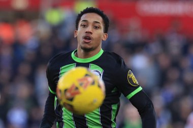 Brighton & Hove Albion takımından Joao Pedro, 6 Ocak 202 'de Birleşik Krallık' ın Bet365 Stadyumu 'nda oynanan ve Stoke City' nin Brighton ve Hove Albion 'a karşı oynadığı üçüncü tur karşılaşmasında topa koşuyor.