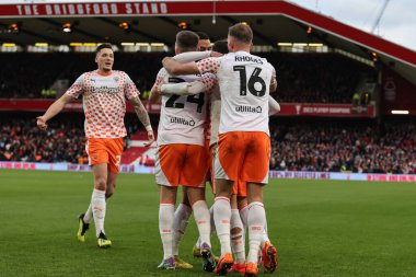 Blackpool 'dan Albie Morgan, 7 Ocak 202 tarihinde Nottingham City Ground, Nottingham, İngiltere' de oynanan üçüncü tur şampiyonluk maçında 0-2 'lik galibiyetini kutluyor.