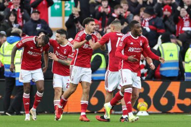 Nottingham Ormanı 'ndan Morgan Gibbs-White, 7 Ocak 202' de Nottingham City Ground, Nottingham, İngiltere 'de oynanan Emirates FA Cup üçüncü tur karşılaşmasında 2-2' lik galibiyetini kutluyor.