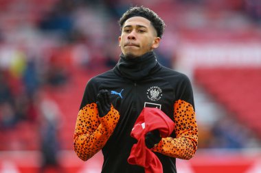 Blackpool 'dan Jordan Lawrence-Gabriel, Birleşik Krallık' ın Nottingham şehrinde oynanan ve 7 Ocak 202 tarihinde oynanan, Emirates FA Cup üçüncü tur karşılaşmasında oynanan karşılaşma öncesi ısınma sırasında Nottingham Forest, Blackpool 'a karşı.