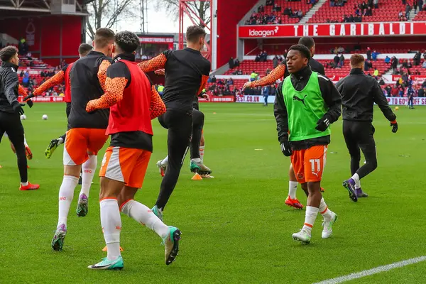 Blackpool 'dan Jordan Lawrence-Gabriel, 7 Ocak 202' de İngiltere 'nin Nottingham kentinde oynanan üçüncü tur şampiyonluk karşılaşmasında, Emirates FA Cup üçüncü tur karşılaşmasında Nottingham Forest, Blackpool' a karşı oynadı.