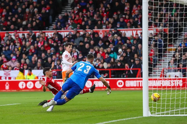 Blackpool 'dan Albie Morgan, 7 Ocak 202 tarihinde Nottingham Forest' a karşı Blackpool 'da oynanan üçüncü tur karşılaşmasında 2-0 berabere kaldı.