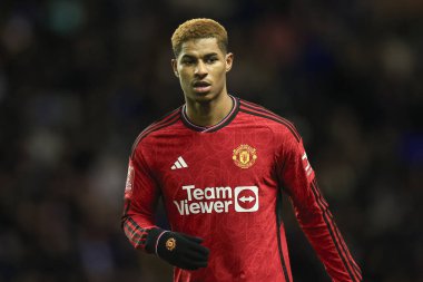Manchester United takımından Marcus Rashford, 8 Ocak 2024 tarihinde Wigan Atletizm ve Manchester United 'a karşı oynanan üçüncü tur karşılaşmasında, Wigan Stadyumu, Wigan, Birleşik Krallık
