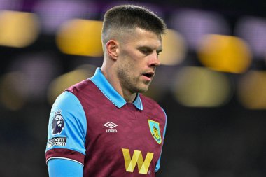 Burnley 'den Johann Gudmundsson Premier Lig maçı sırasında Burnley, Luton Town' a karşı Turf Moor, Burnley, İngiltere, 12 Ocak 2024 