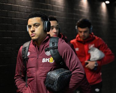 Burnley takımından Anass Zaroury, Premier League maçında Burnley 'e karşı Luton Town maçında 12 Ocak 2024' te Burnley, İngiltere 'deki Turf Moor' da karşılaşacak. 