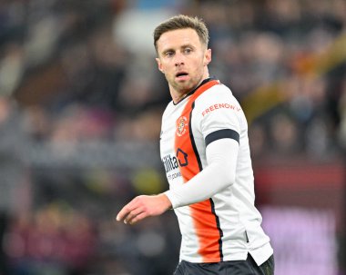 Luton Town 'dan Jordan Clark, Premier Lig maçı sırasında Burnley, Luton Town' a karşı Turf Moor, Burnley, İngiltere, 12 Ocak 2024 