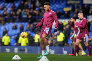 Aston Villa 'dan Ollie Watkins Premier Lig maçı sırasında oynanan ısınma maçında Everton, Aston Villa' ya karşı Goodison Park, Liverpool, İngiltere, 14 Ocak 2024