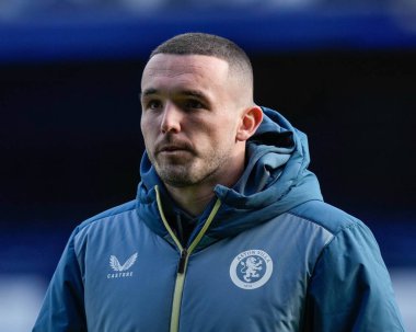 Aston Villa takımından John McGinn, Premier League maçında Everton ve Aston Villa 'ya karşı Goodison Park, Liverpool, Birleşik Krallık, 14 Ocak 2024' te geldi. 