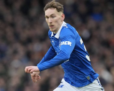 Everton 'dan James Garner Premier League maçı sırasında Everton, Aston Villa' ya karşı Goodison Park, Liverpool, İngiltere, 14 Ocak 2024 