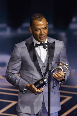 Cafu, 15 Ocak 2024 'te Eventim Apollo, Londra' da En İyi FIFA Futbol Ödülleri 'nde Brezilya Erkekler Kıdemli Takımı adına FIFA Fair Play Ödülü' nü kazandı. 