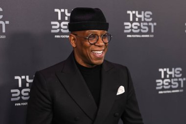 Ian Wright, En İyi FIFA Futbol Ödülleri 2023 Apollo Theatre, Londra, Birleşik Krallık 'ta 15 Ocak 2024' te Yeşil Halı 'ya ulaştı.