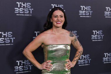 Ali Krieger, En İyi FIFA Futbol Ödülleri 2023 Apollo Theatre, Londra, Birleşik Krallık 'ta 15 Ocak 2024' te Yeşil Halı 'ya ulaştı. 