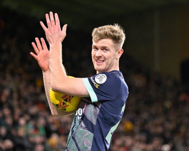Brentford 'dan Nathan Collins, Birleşik Krallık' ın Wolinhampton kentinde oynanan üçüncü tur rövanş karşılaşmasında Wolverhampton Wanderers 'a karşı. 
