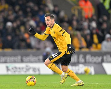 Wolverhampton Wanderers takımından Pablo Sarabia, 16 Ocak 2024 tarihinde Birleşik Krallık 'ın Molineux kentinde oynanan üçüncü tur müsabakasında topu ileri attı. 