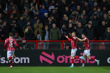 Bristol City 'den Tommy Conway, 16 Ocak 2024 tarihinde İngiltere' nin başkenti Bristol 'da oynanan Bristol City' nin West Ham United 'a karşı oynadığı üçüncü tur karşılaşmasında 1-0 kazanma hedefini kutluyor. 