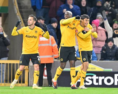 Wolverhampton Wanderers takımından Nathan Fraser, 16 Ocak 2024 tarihinde Wolineux, Wolverhampton, İngiltere 'de oynanan üçüncü tur rövanş karşılaşmasında 2-2' lik galibiyet golünü kutluyor. 