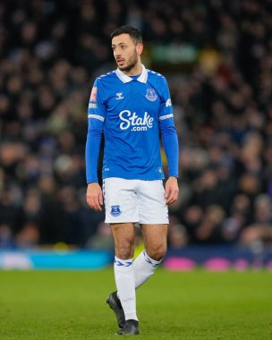 Everton 'dan Dwight McNeil, 17 Ocak 202 tarihinde Birleşik Krallık' ın Liverpool eyaletinin Goodison Park kentinde oynanan üçüncü tur müsabakasında Everton, Crystal Palace 'a karşı oynamıştır.