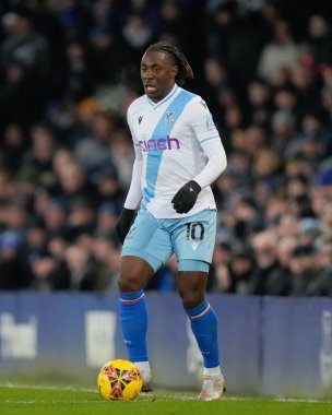 Kristal Saray 'dan Eberechi Eze, 17 Ocak 202 tarihinde Birleşik Krallık, Liverpool' daki Goodison Park 'ta oynanan üçüncü tur müsabakasında Everton, Crystal Palace' a karşı.