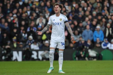 Leeds United takımından Joe Rodon, Leeds Road, Leeds, İngiltere 'de 21 Ocak 202' de oynanan Sky Bet Şampiyonası maçında Leeds United, Preston North End 'e karşı jest ve tepkiler gösterdi.