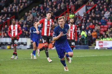 West Ham United takımından James Ward-Prowse, 21 Ocak 202 'de Bramall Lane, Sheffield, İngiltere' de oynanan Premier League maçında 1-2 'lik galibiyet golünü kutluyor.
