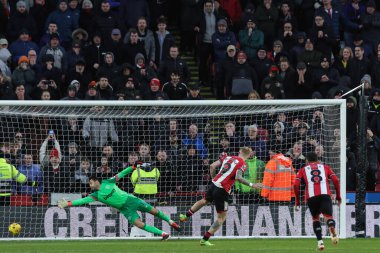 Sheffield United takımından Oliver McBurnie, 21 Ocak 202 'de Bramall Lane, Sheffield, İngiltere' de oynanan Premier League maçında Sheffield United 'a karşı West Ham United maçında 2-2 berabere kalma cezası aldı.