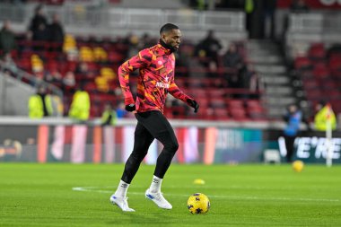 Brentford 'dan Ivan Toney Premier Lig maçında ısınma turunda Brentford Nottingham Ormanı' na karşı Gtech Community Stadyumu, Londra, İngiltere, 20 Ocak 202