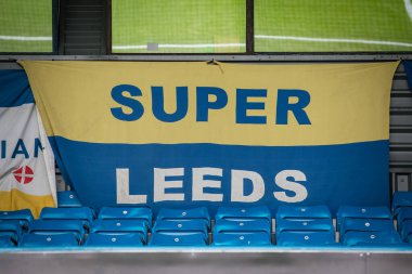 Leeds United bayrağı Elland Road Stadyumu 'nda Süper Leeds' i gösteriyor. 21 Ocak 202 'de Leeds United, Preston North End' e karşı oynanan Sky Bet Şampiyonası maçı öncesinde.
