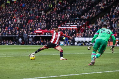Sheffield United 'dan William Osula gol atıyor ama Premier League maçında Sheffield United ile West Ham United Bramall Lane, Sheffield, İngiltere' de 21 Ocak 202 'de karşılaştı.