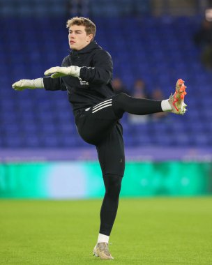 Leicester City 'den Mads Hermansen maçtan önce ısınıyor, Leicester City ile Ipswich Town arasındaki maç sırasında King Power Stadyumu, Leicester, Birleşik Krallık, 22 Ocak 202