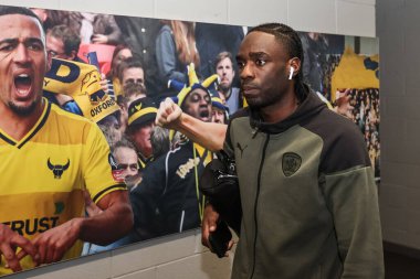 Barnsley takımından Devante Cole, Oxford United ile Barnsley maçında 23 Ocak 202 'de Kassam Stadyumu' na geldi.