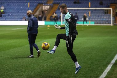 Maç öncesi ısınma oturumunda Barnsley 'den Ben Killip' e karşı Oxford United - Kassam Stadyumu, İngiltere, 23 Ocak 202