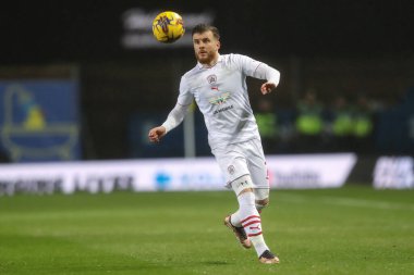 Barnsley 'den Nicky Cadden, 23 Ocak 202' de İngiltere 'nin Kassam Stadyumu' nda oynanan Oxford United - Barnsley maçında topu kontrol ediyor.