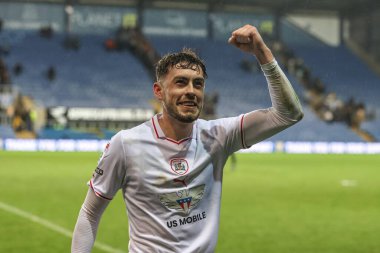 Barnsley 'den Corey O' Keeffe, 23 Ocak 202 'de Oxford United' ın Kassam Stadyumu 'nda oynadığı Sky Bet Lig 1 karşılaşmasında 0-1' lik galibiyeti kutluyor.